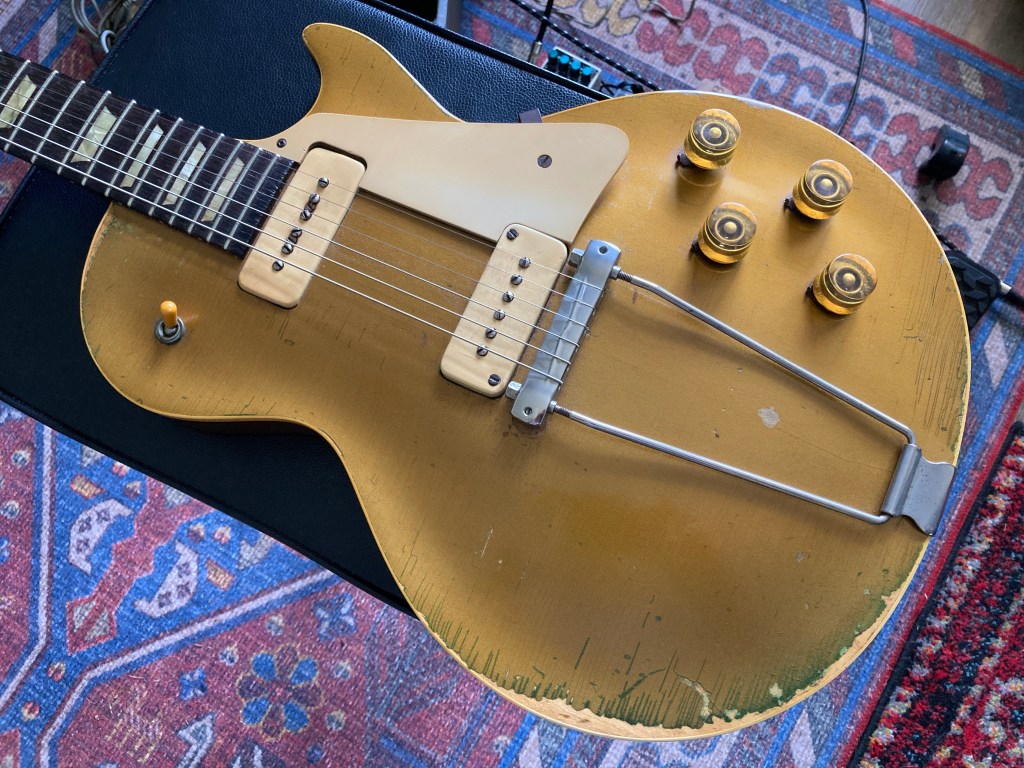 Les Paul guitar, painted in gold